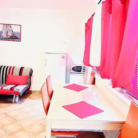 Olea Apartment